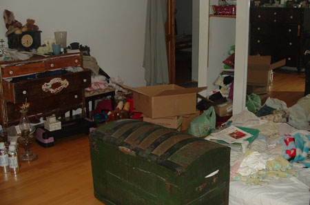 Clutter Hacks Bedroom 15 Minutes After